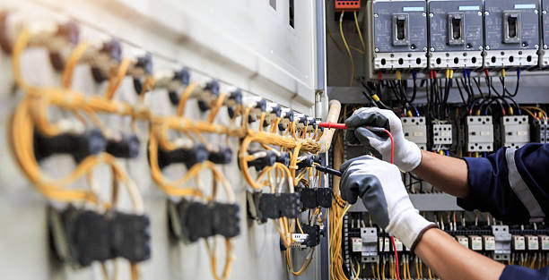 Professional Electrician technician working in Chalfant, CA